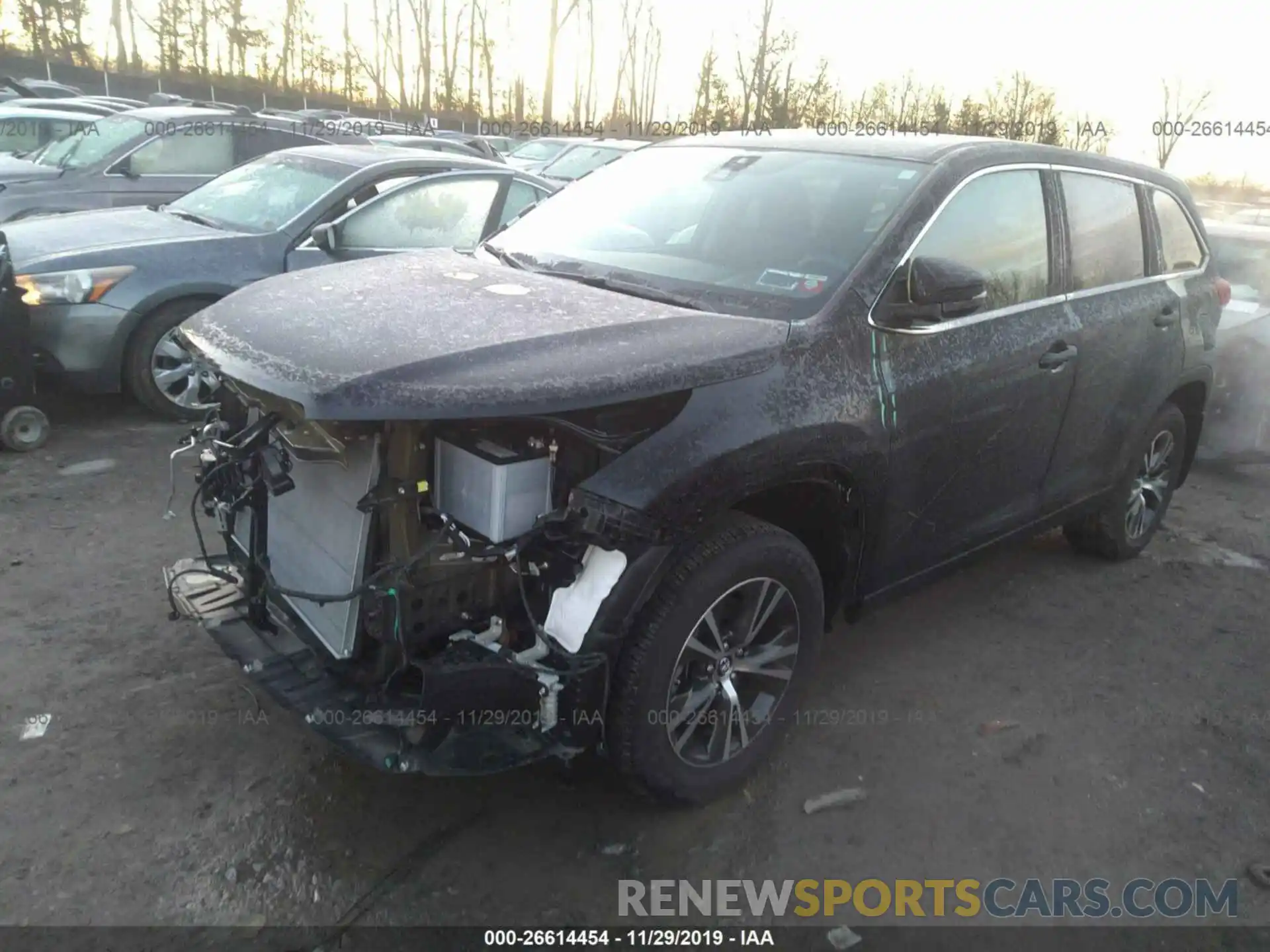 2 Photograph of a damaged car 5TDBZRFHXKS936515 TOYOTA HIGHLANDER 2019