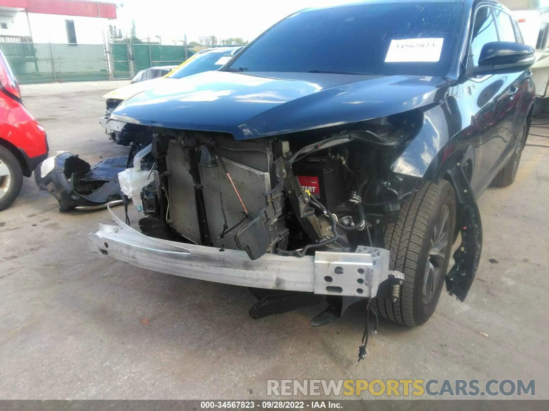 6 Photograph of a damaged car 5TDBZRFHXKS964041 TOYOTA HIGHLANDER 2019