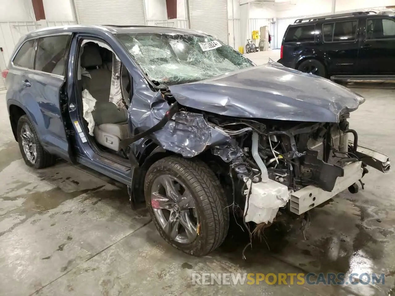4 Photograph of a damaged car 5TDDGRFH0KS064019 TOYOTA HIGHLANDER 2019