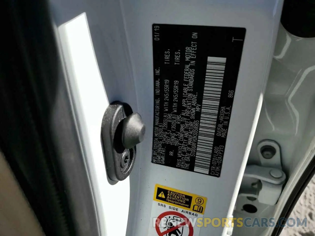 13 Photograph of a damaged car 5TDDGRFH2KS058965 TOYOTA HIGHLANDER 2019