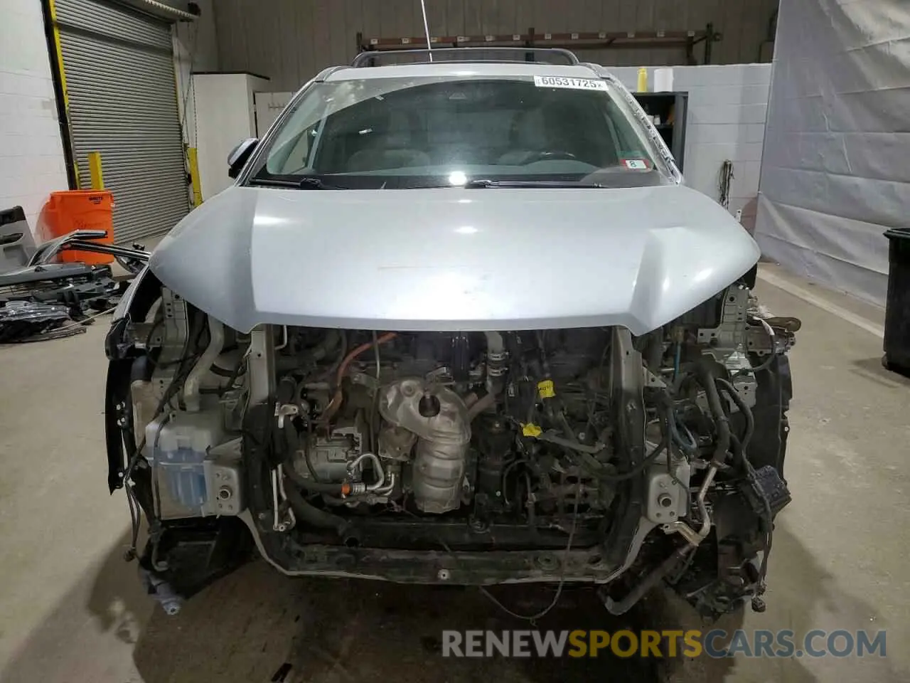5 Photograph of a damaged car 5TDDGRFH2KS059386 TOYOTA HIGHLANDER 2019