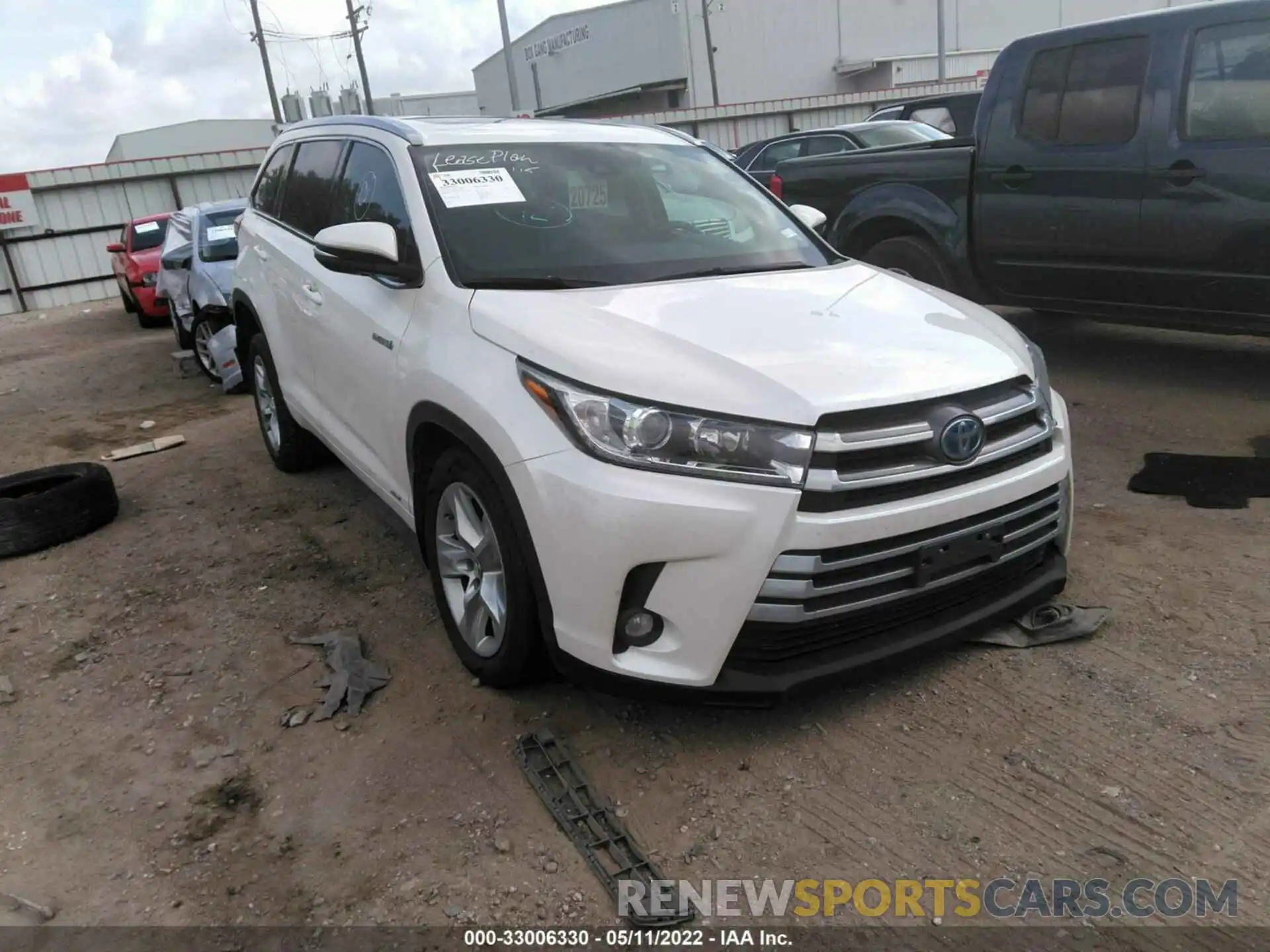 1 Photograph of a damaged car 5TDDGRFH2KS059890 TOYOTA HIGHLANDER 2019