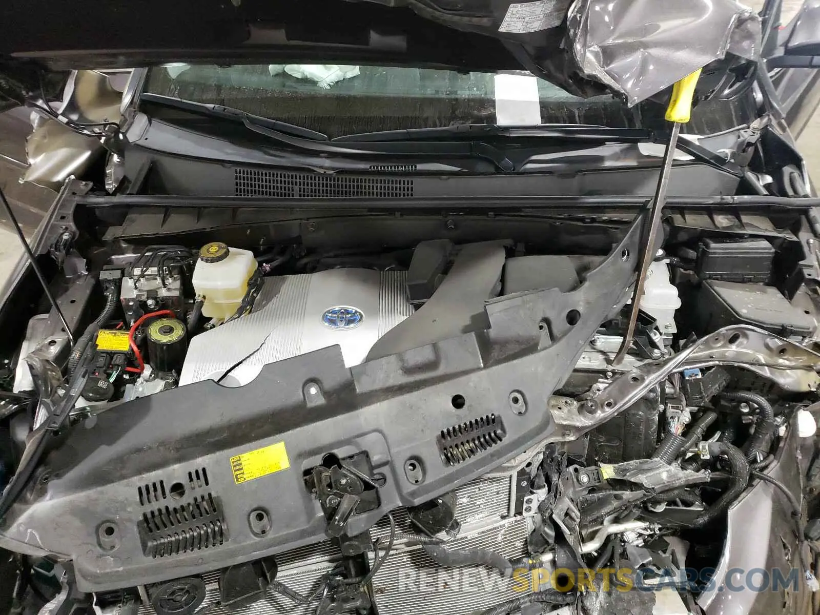 7 Photograph of a damaged car 5TDDGRFH2KS060019 TOYOTA HIGHLANDER 2019