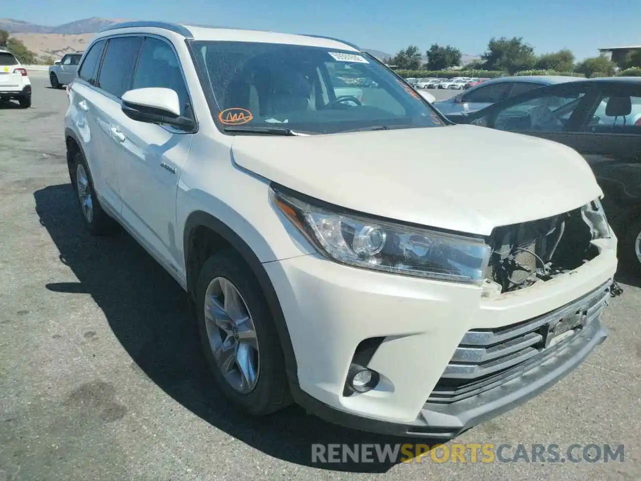 1 Photograph of a damaged car 5TDDGRFH2KS065821 TOYOTA HIGHLANDER 2019