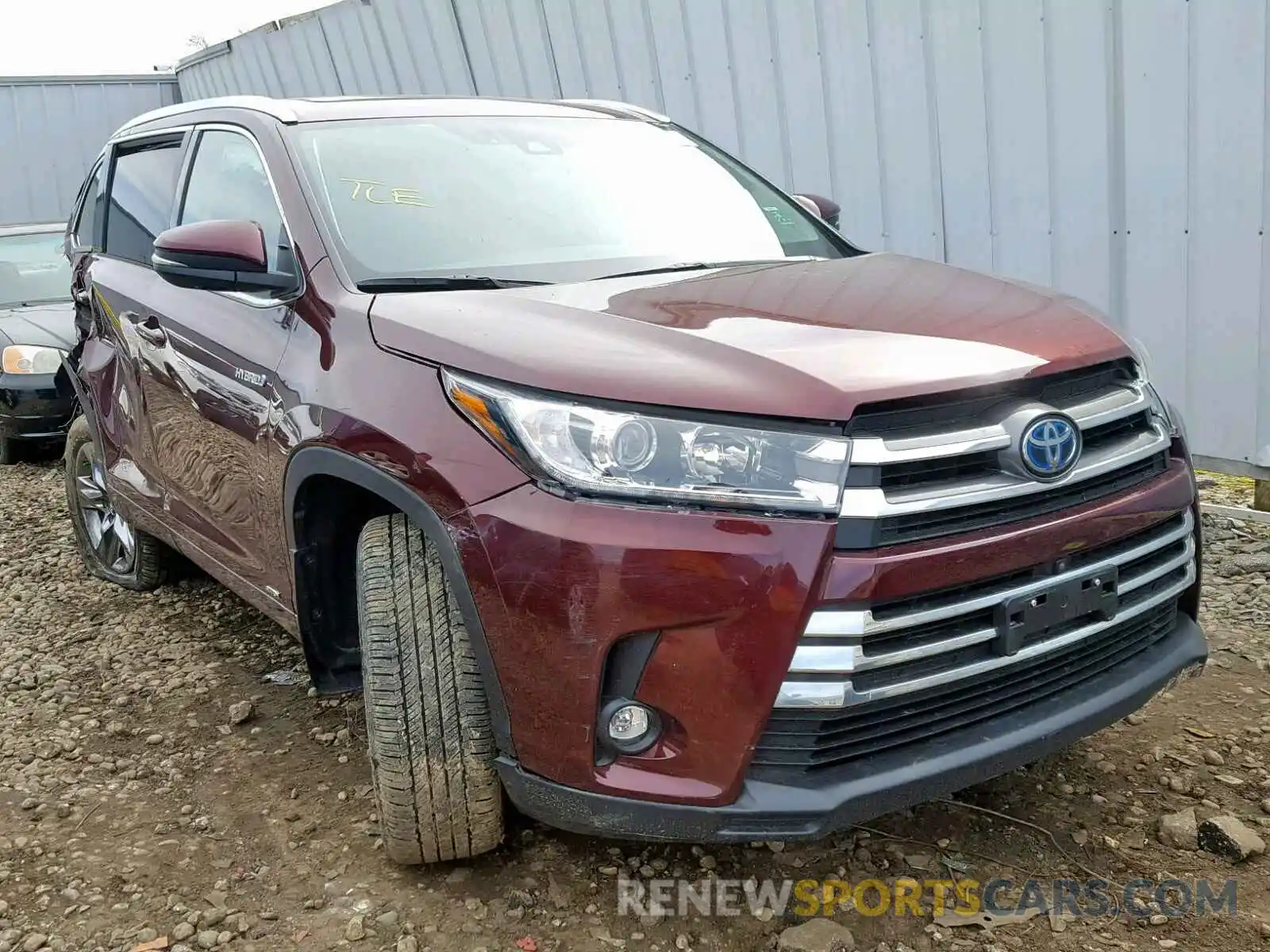 1 Photograph of a damaged car 5TDDGRFH3KS052852 TOYOTA HIGHLANDER 2019