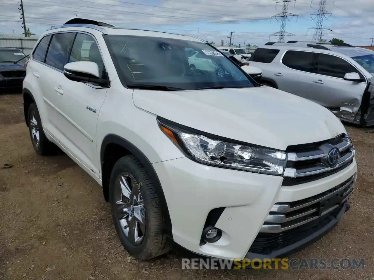 1 Photograph of a damaged car 5TDDGRFH3KS068422 TOYOTA HIGHLANDER 2019