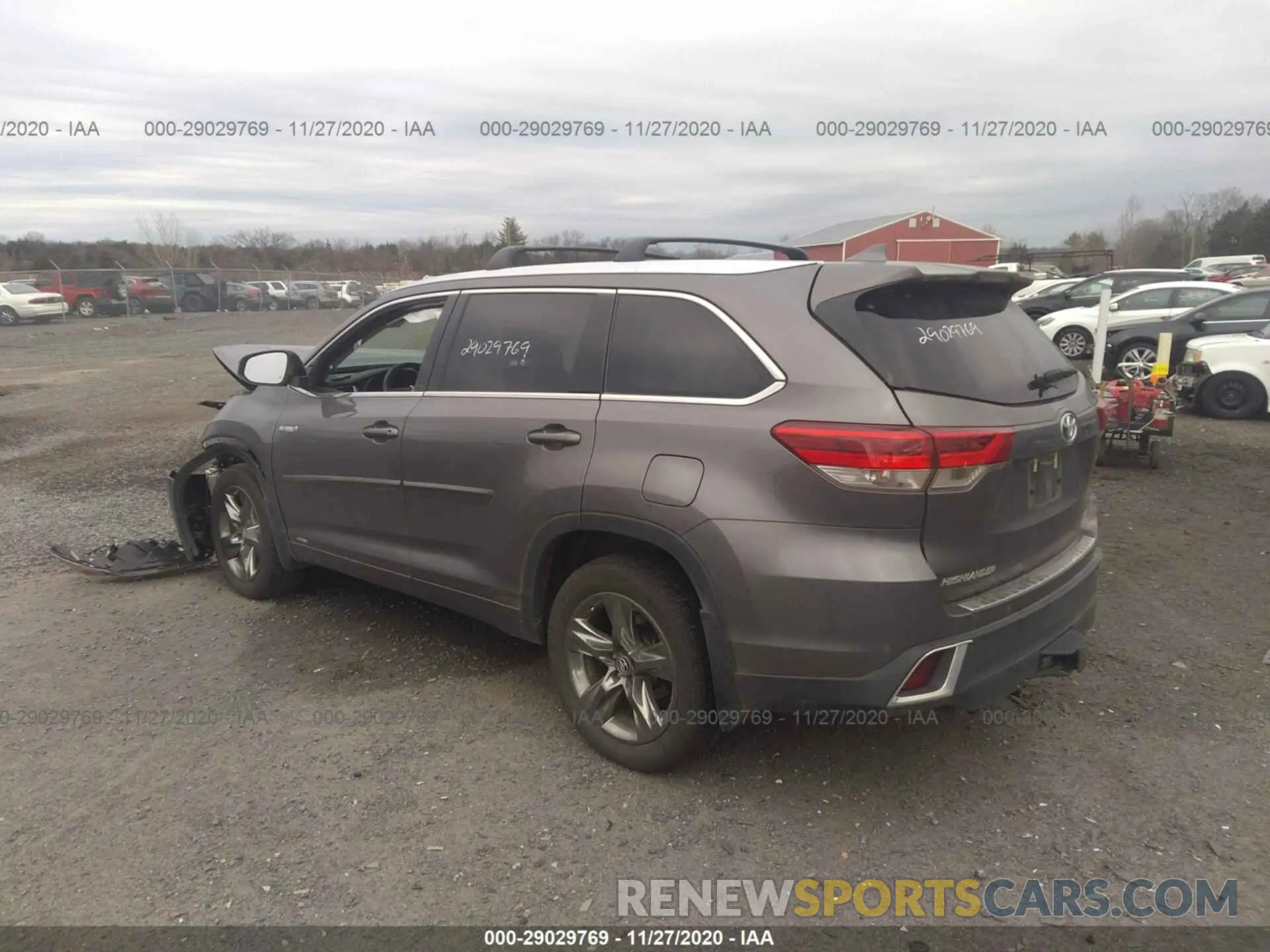 3 Photograph of a damaged car 5TDDGRFH3KS069103 TOYOTA HIGHLANDER 2019