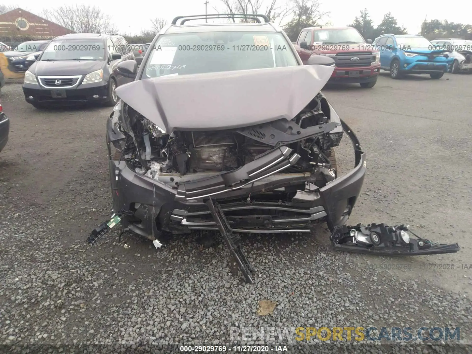 6 Photograph of a damaged car 5TDDGRFH3KS069103 TOYOTA HIGHLANDER 2019