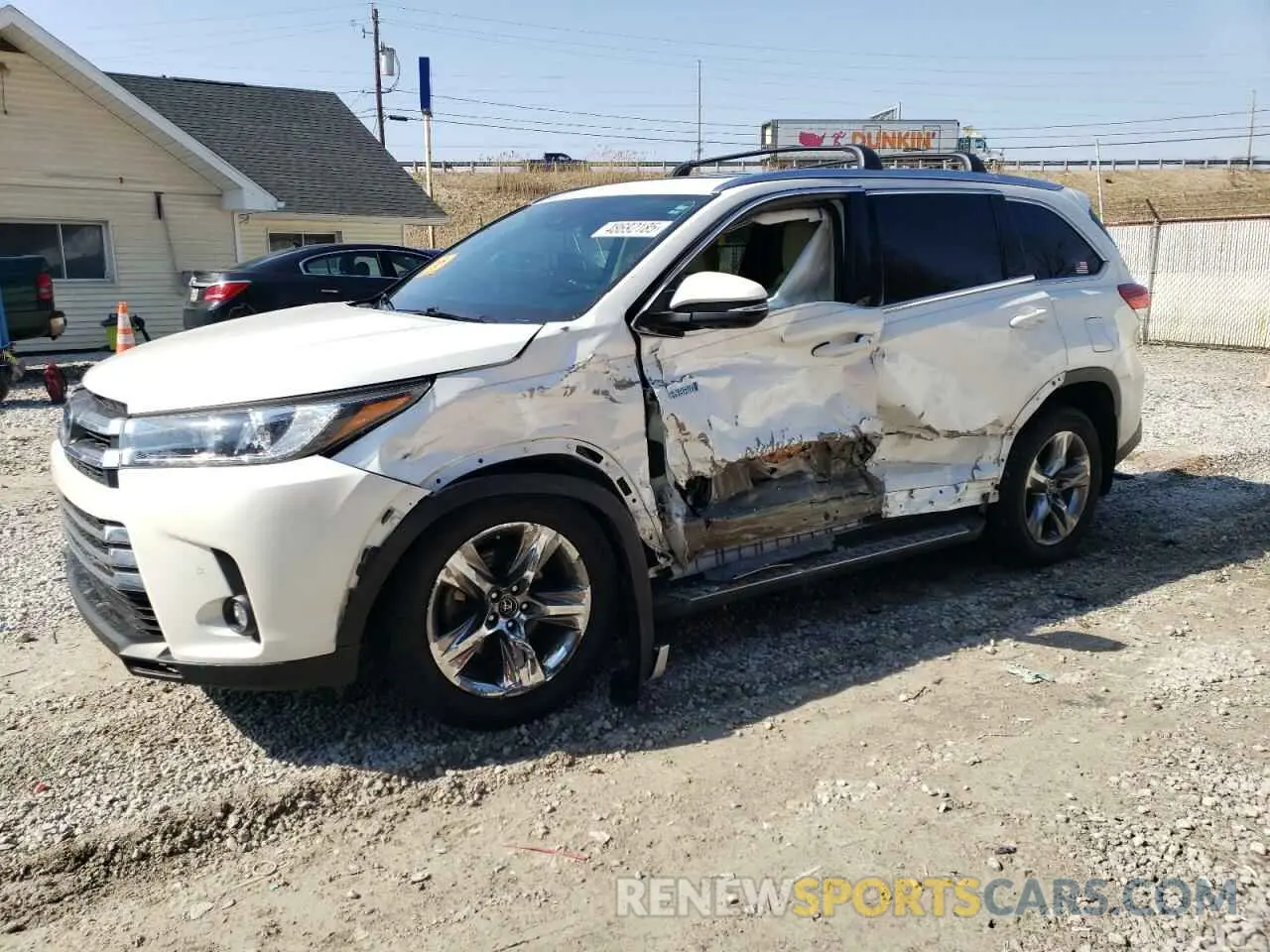1 Photograph of a damaged car 5TDDGRFH3KS071451 TOYOTA HIGHLANDER 2019