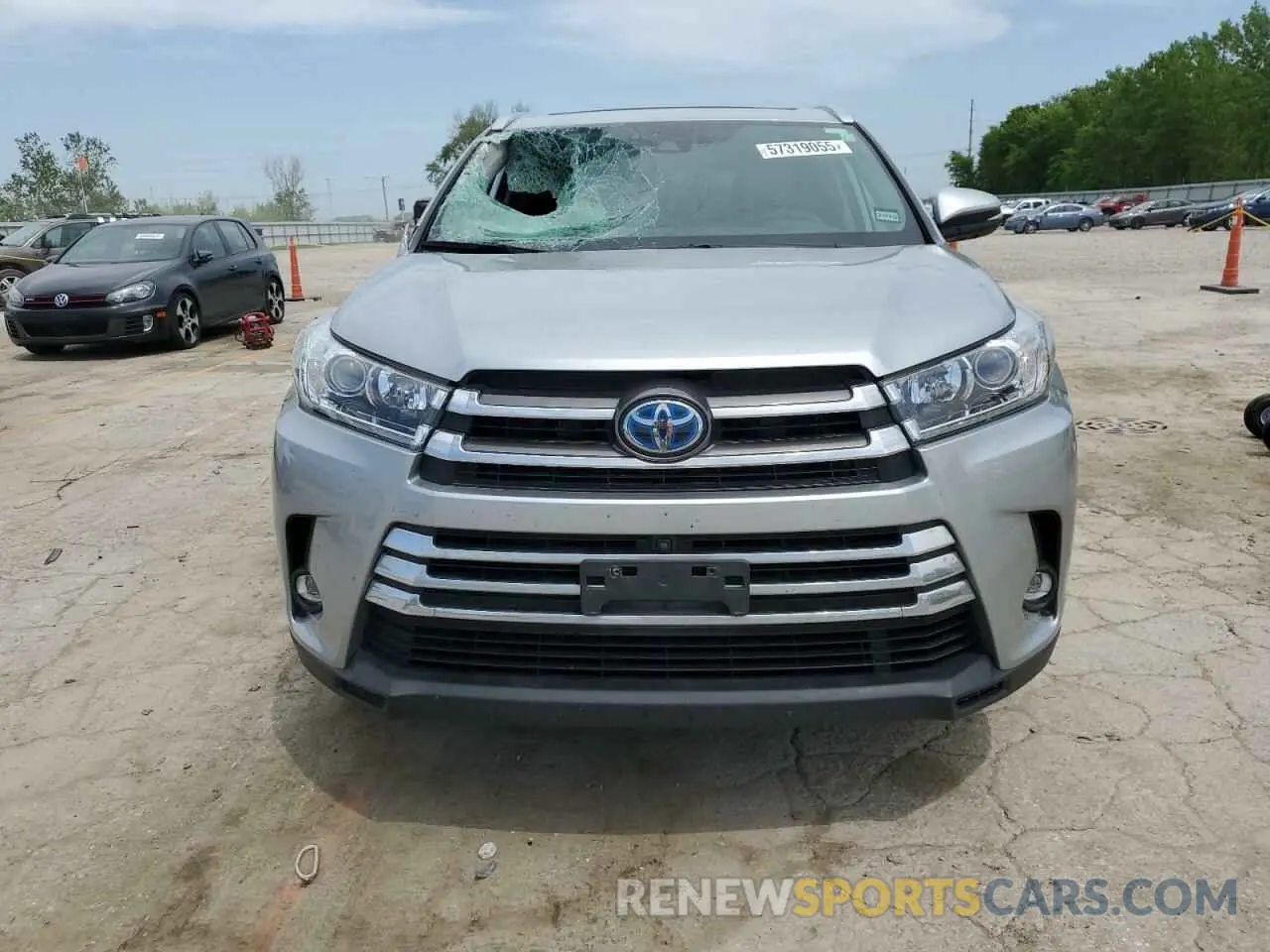5 Photograph of a damaged car 5TDDGRFH4KS069904 TOYOTA HIGHLANDER 2019