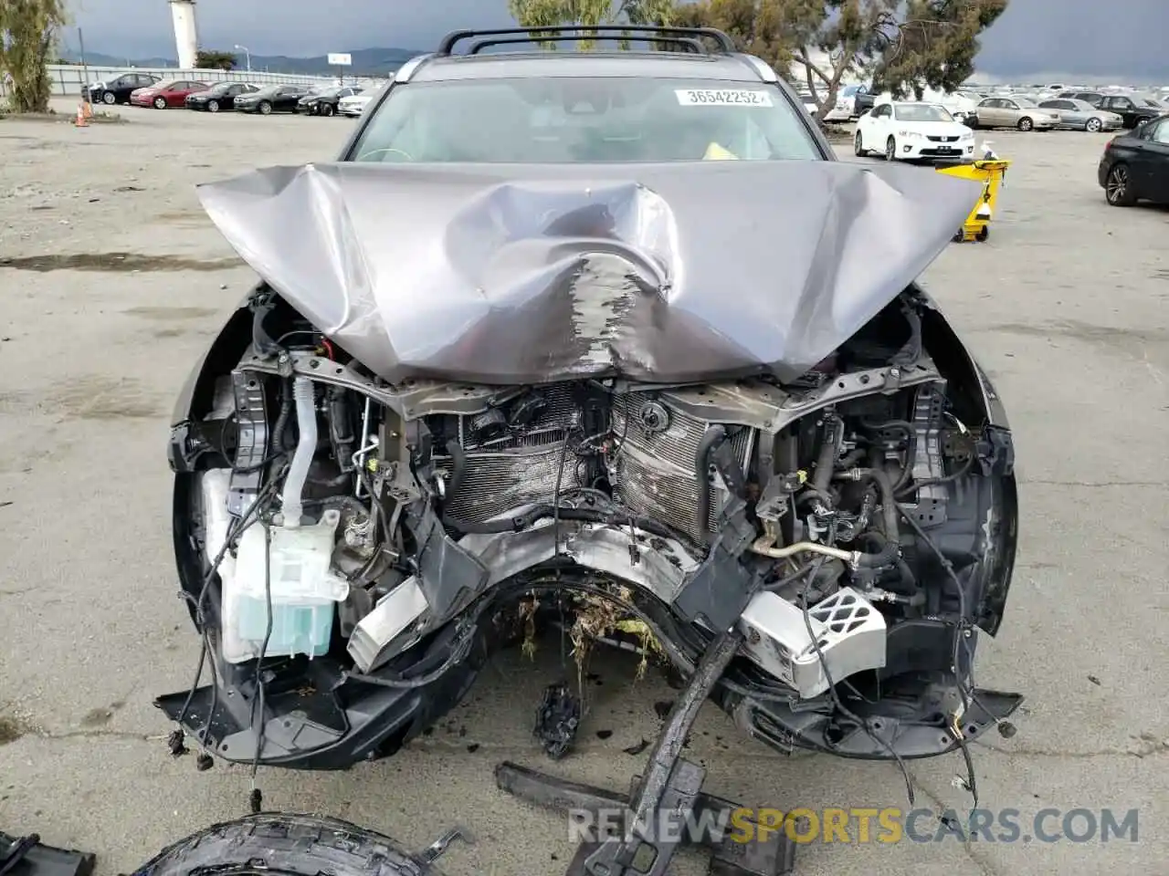 7 Photograph of a damaged car 5TDDGRFH6KS053705 TOYOTA HIGHLANDER 2019