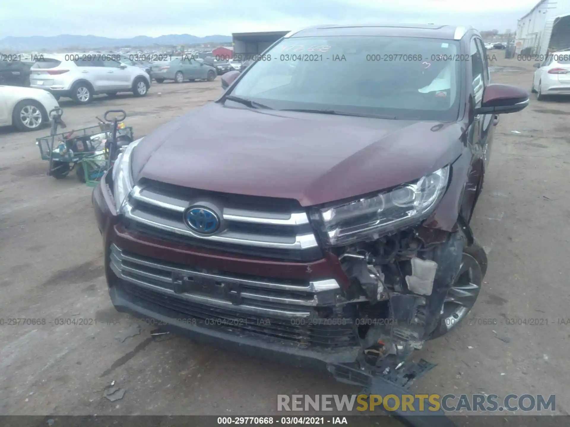 6 Photograph of a damaged car 5TDDGRFH6KS062565 TOYOTA HIGHLANDER 2019