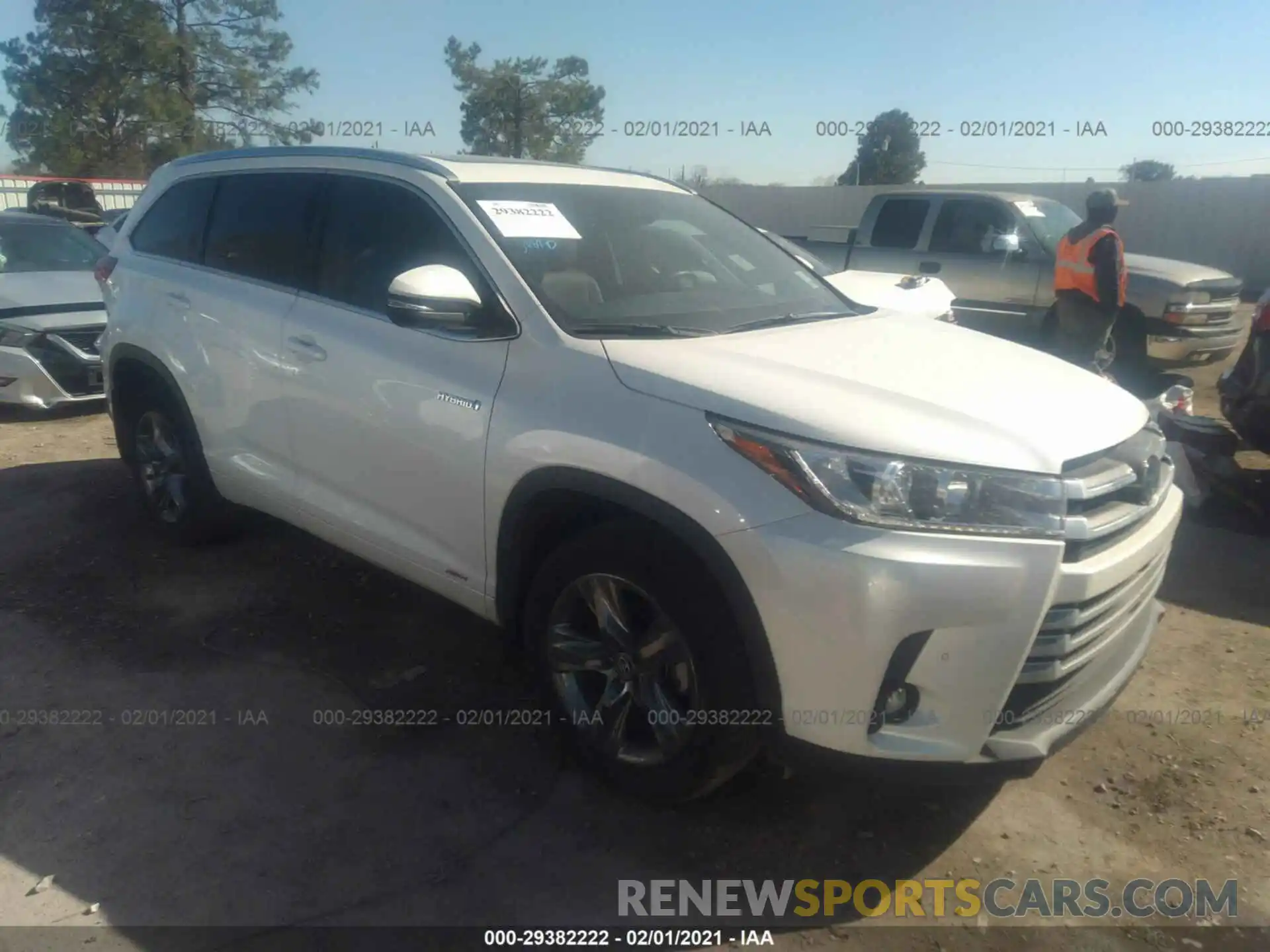 1 Photograph of a damaged car 5TDDGRFH6KS074537 TOYOTA HIGHLANDER 2019