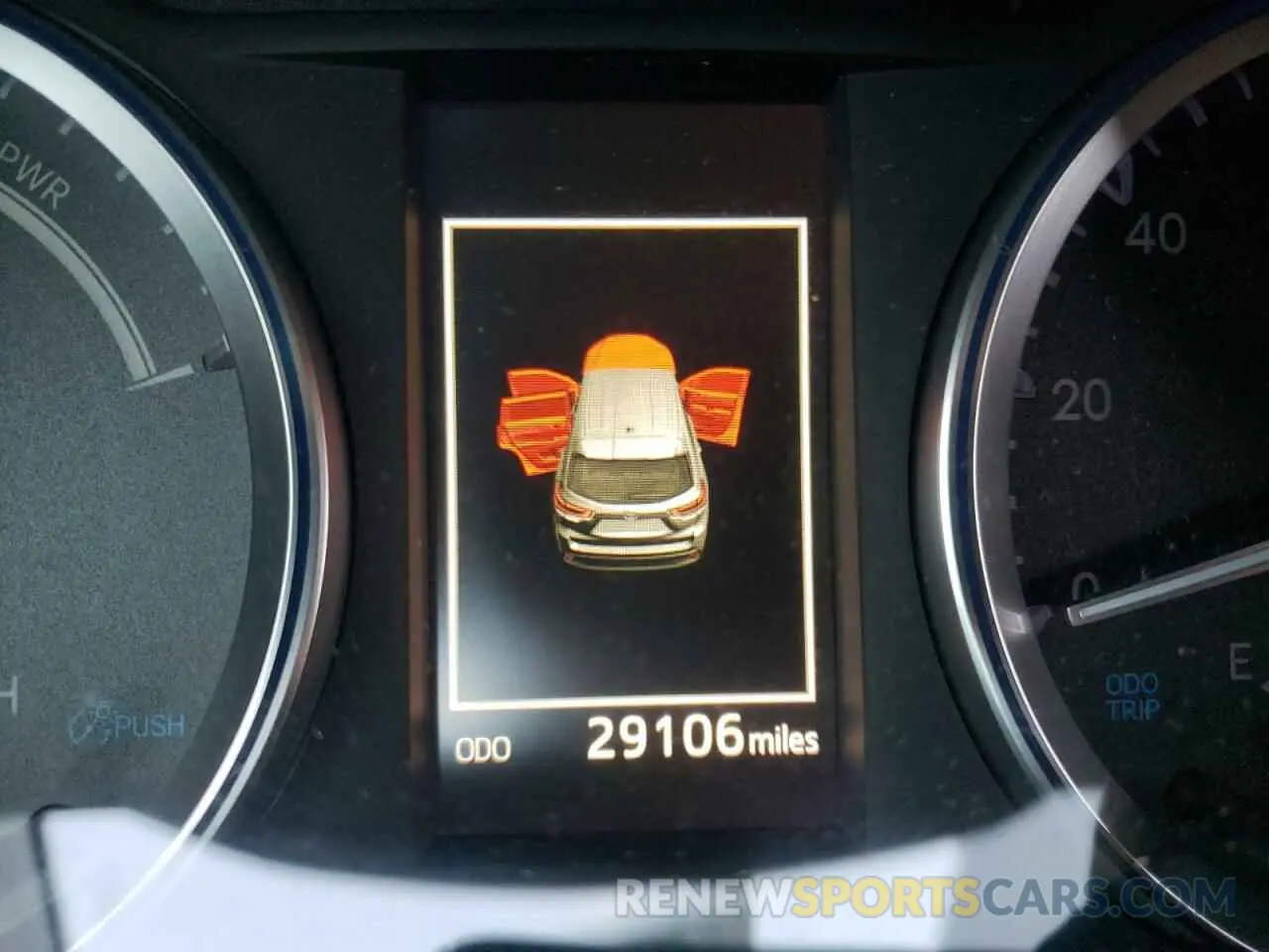 8 Photograph of a damaged car 5TDDGRFH7KS064387 TOYOTA HIGHLANDER 2019