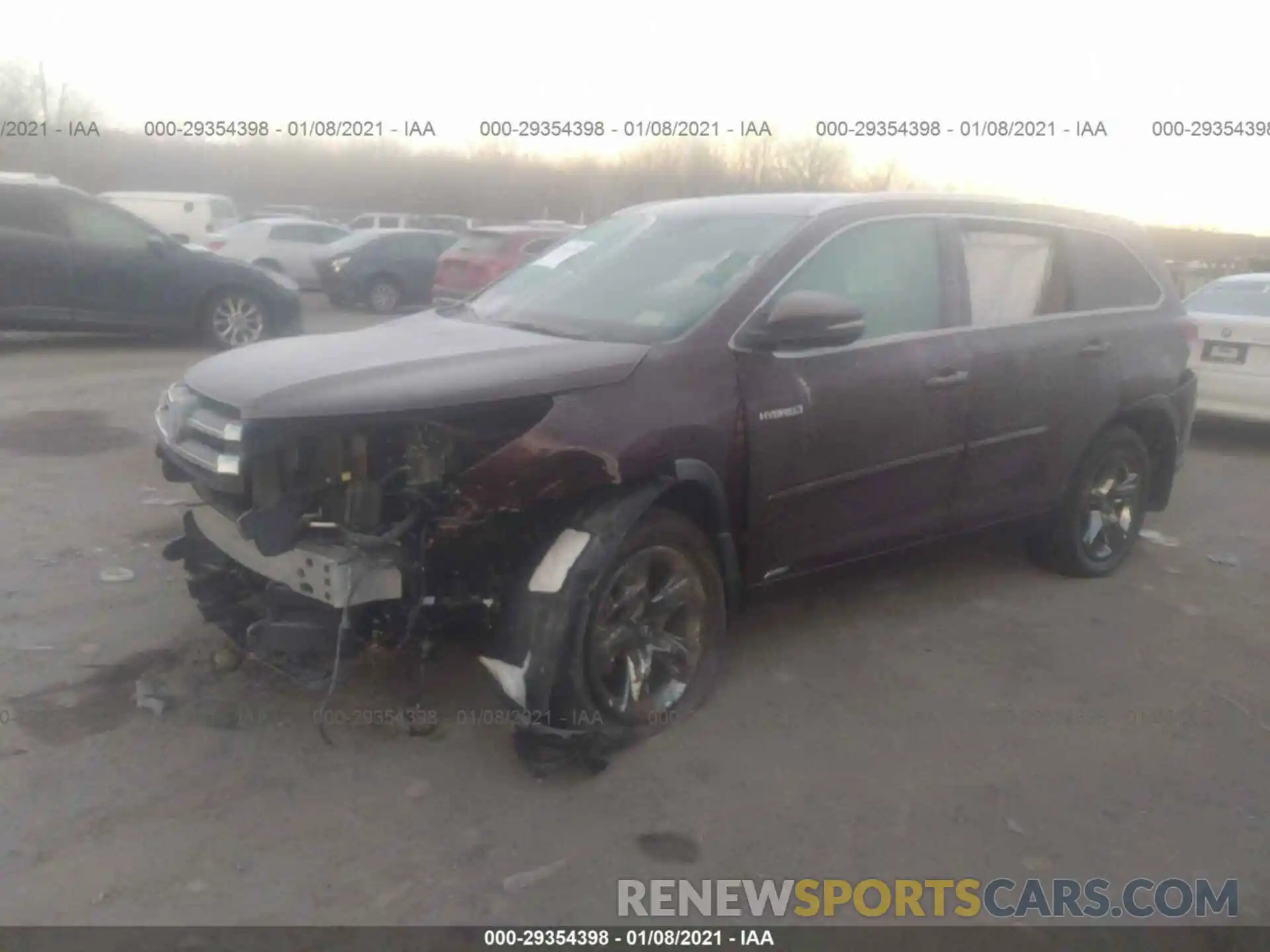 2 Photograph of a damaged car 5TDDGRFH8KS060526 TOYOTA HIGHLANDER 2019