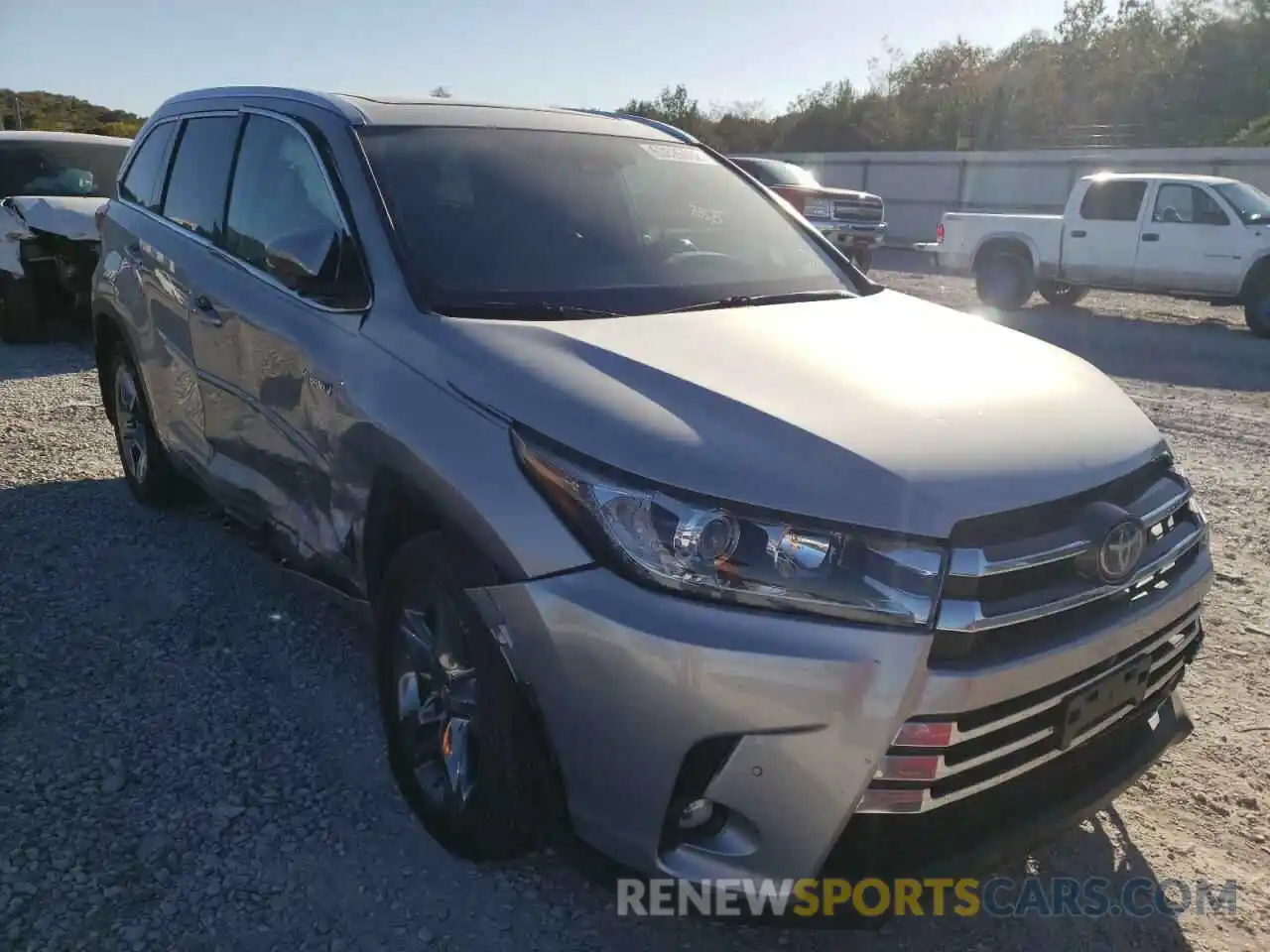 1 Photograph of a damaged car 5TDDGRFH8KS063992 TOYOTA HIGHLANDER 2019