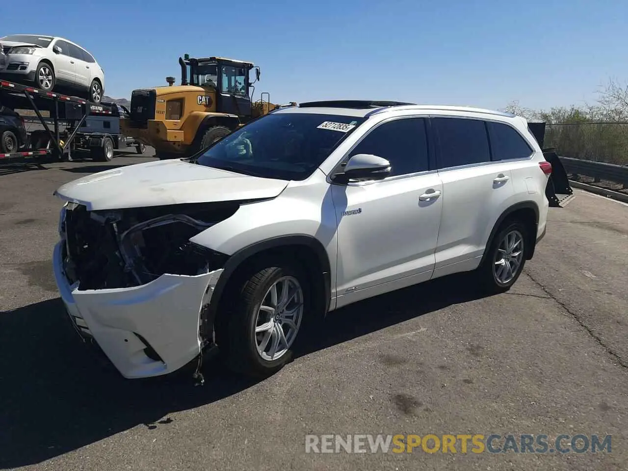 1 Photograph of a damaged car 5TDDGRFHXKS058826 TOYOTA HIGHLANDER 2019