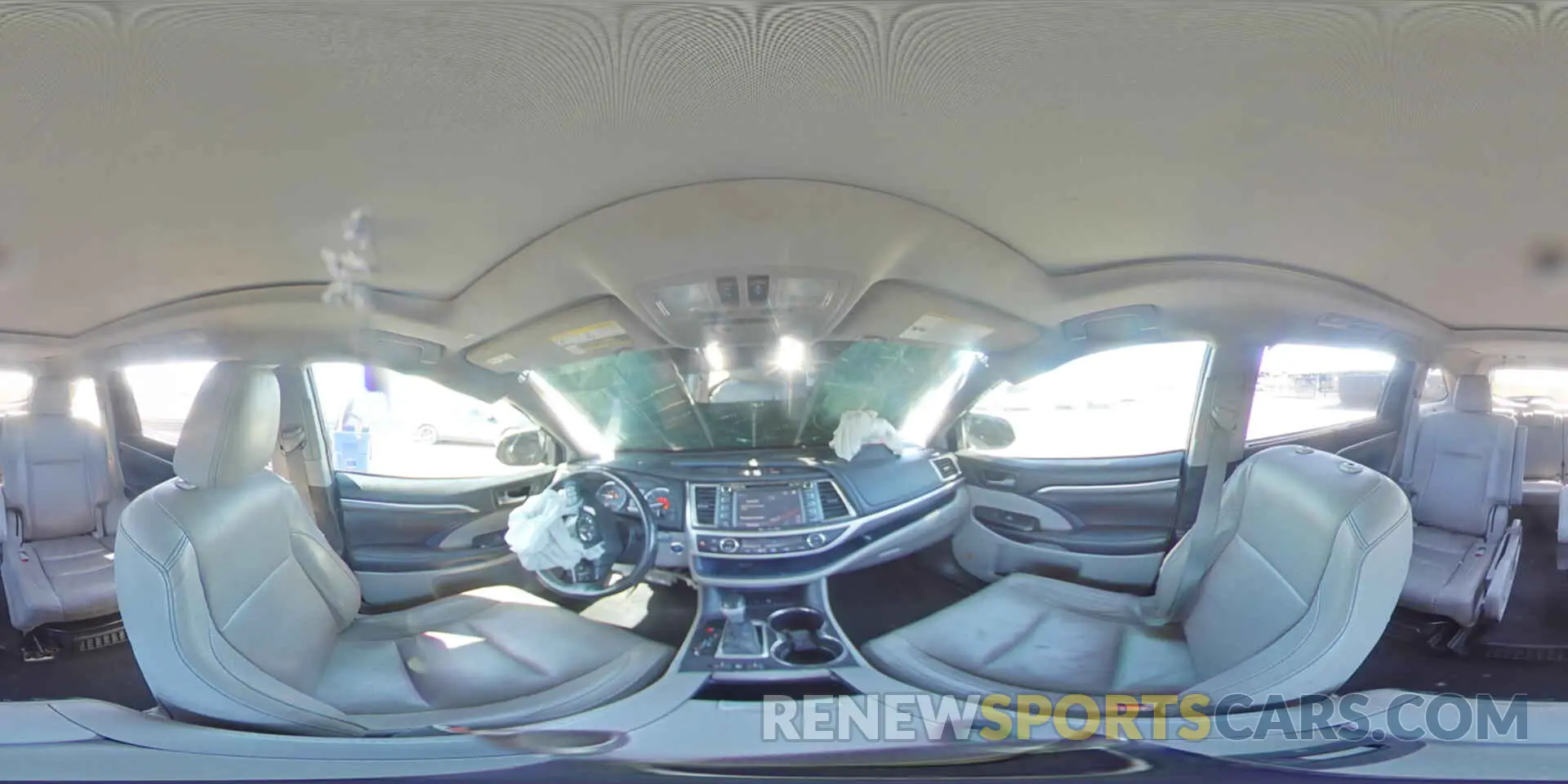 14 Photograph of a damaged car 5TDDGRFHXKS058826 TOYOTA HIGHLANDER 2019
