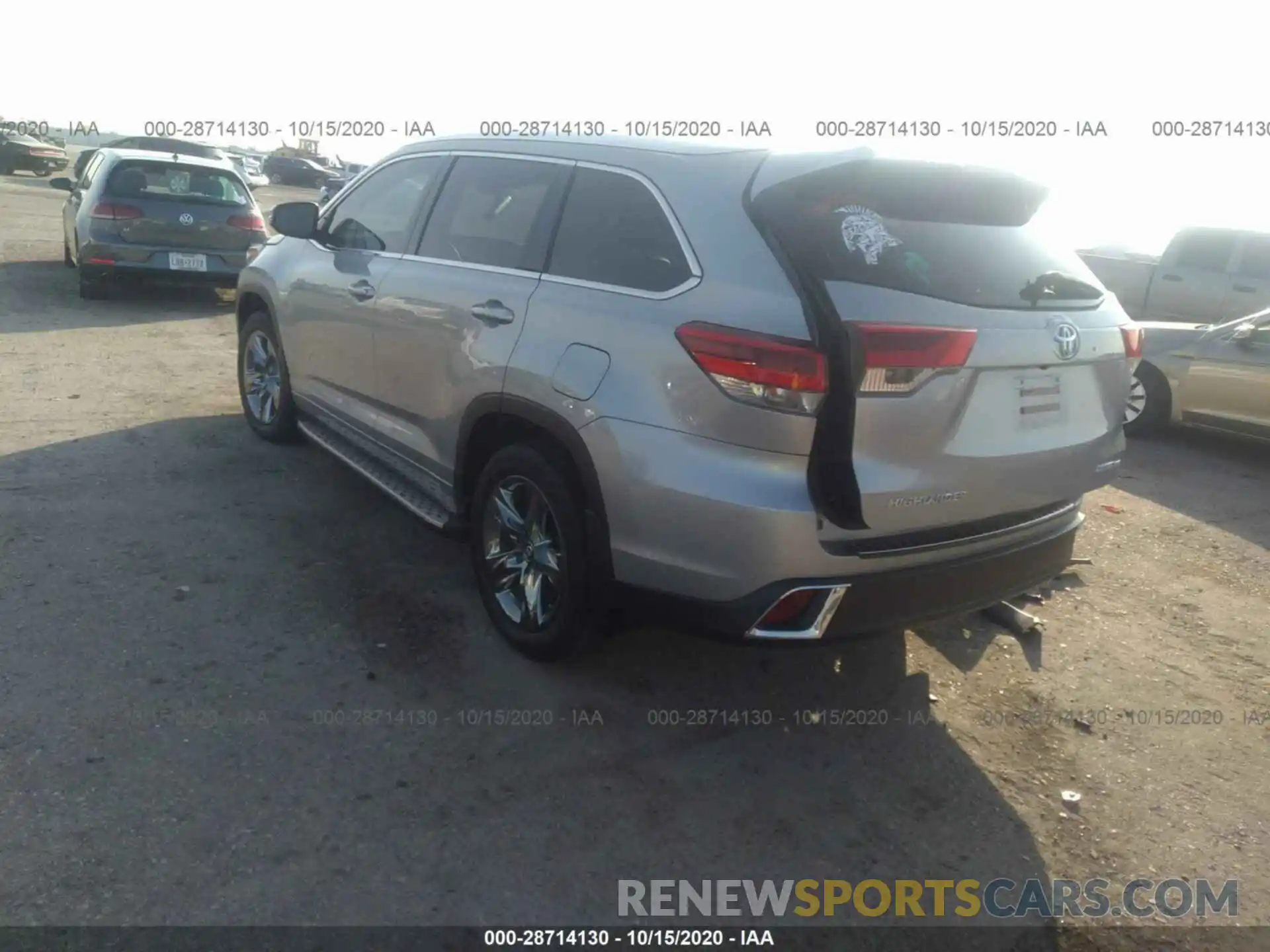 3 Photograph of a damaged car 5TDDZRFH0KS951307 TOYOTA HIGHLANDER 2019