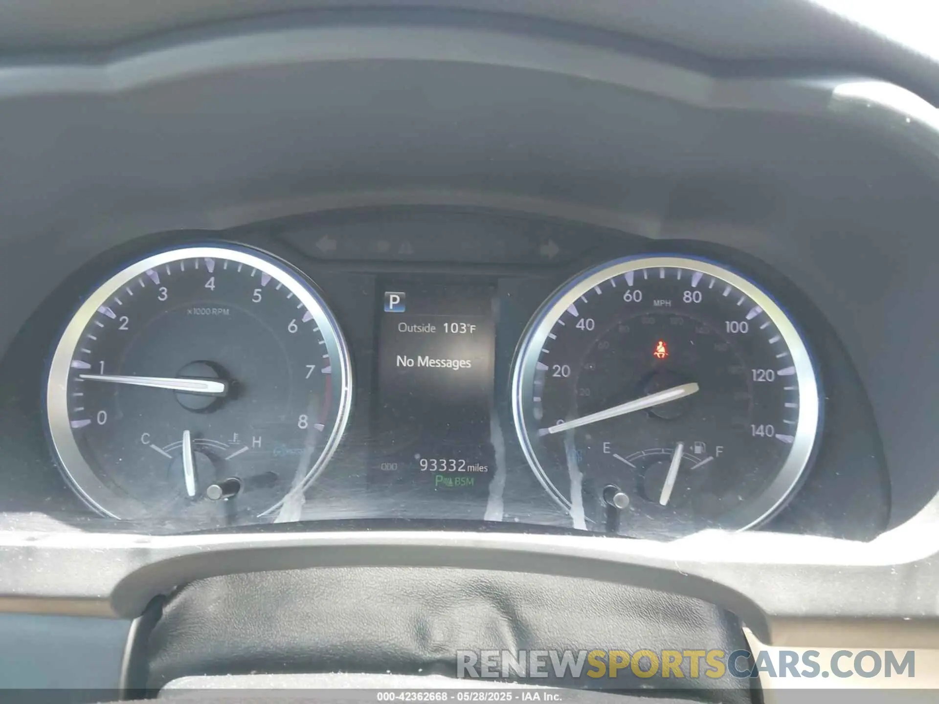 7 Photograph of a damaged car 5TDDZRFH0KS972092 TOYOTA HIGHLANDER 2019