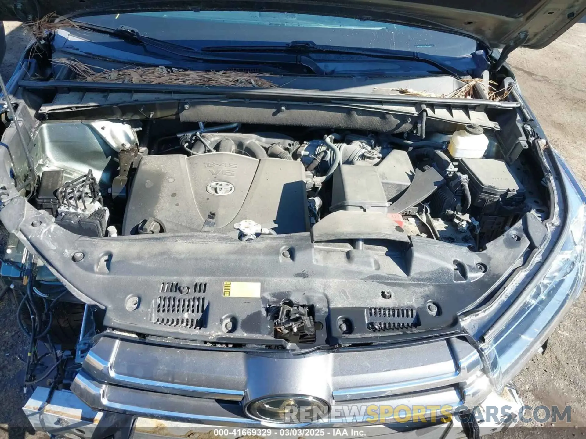 10 Photograph of a damaged car 5TDDZRFH0KS999289 TOYOTA HIGHLANDER 2019
