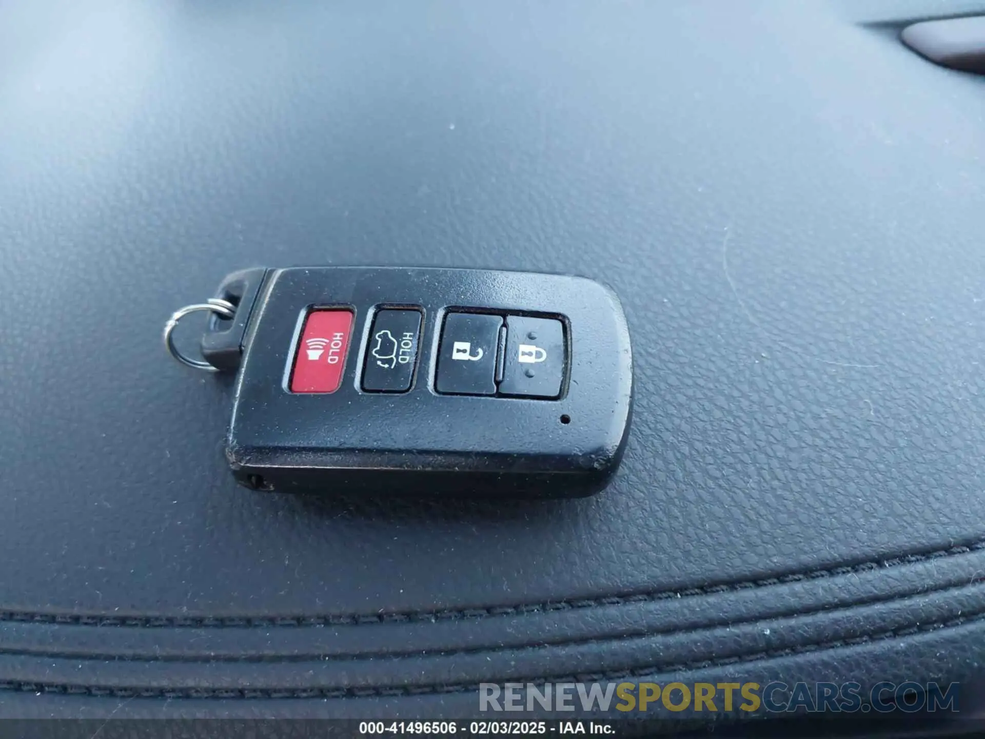 11 Photograph of a damaged car 5TDDZRFH0KS999390 TOYOTA HIGHLANDER 2019