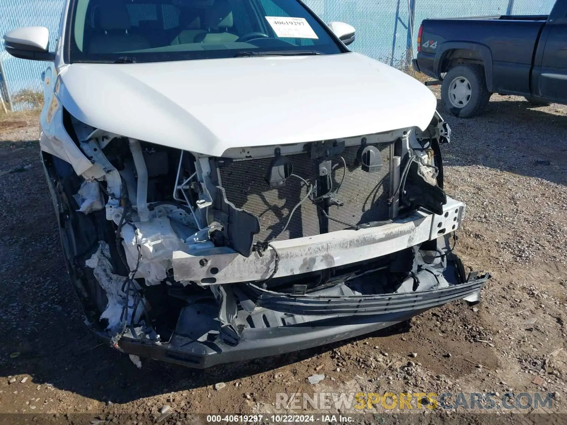 6 Photograph of a damaged car 5TDDZRFH1KS745901 TOYOTA HIGHLANDER 2019