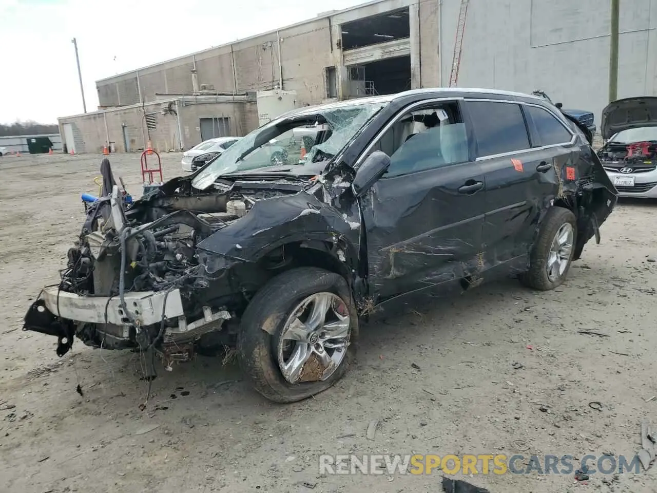 1 Photograph of a damaged car 5TDDZRFH1KS747745 TOYOTA HIGHLANDER 2019