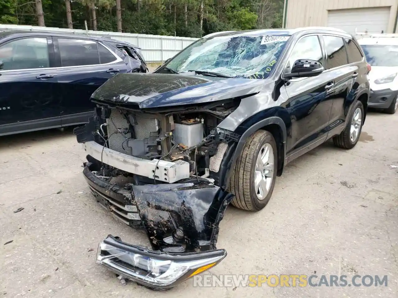 2 Photograph of a damaged car 5TDDZRFH1KS930241 TOYOTA HIGHLANDER 2019