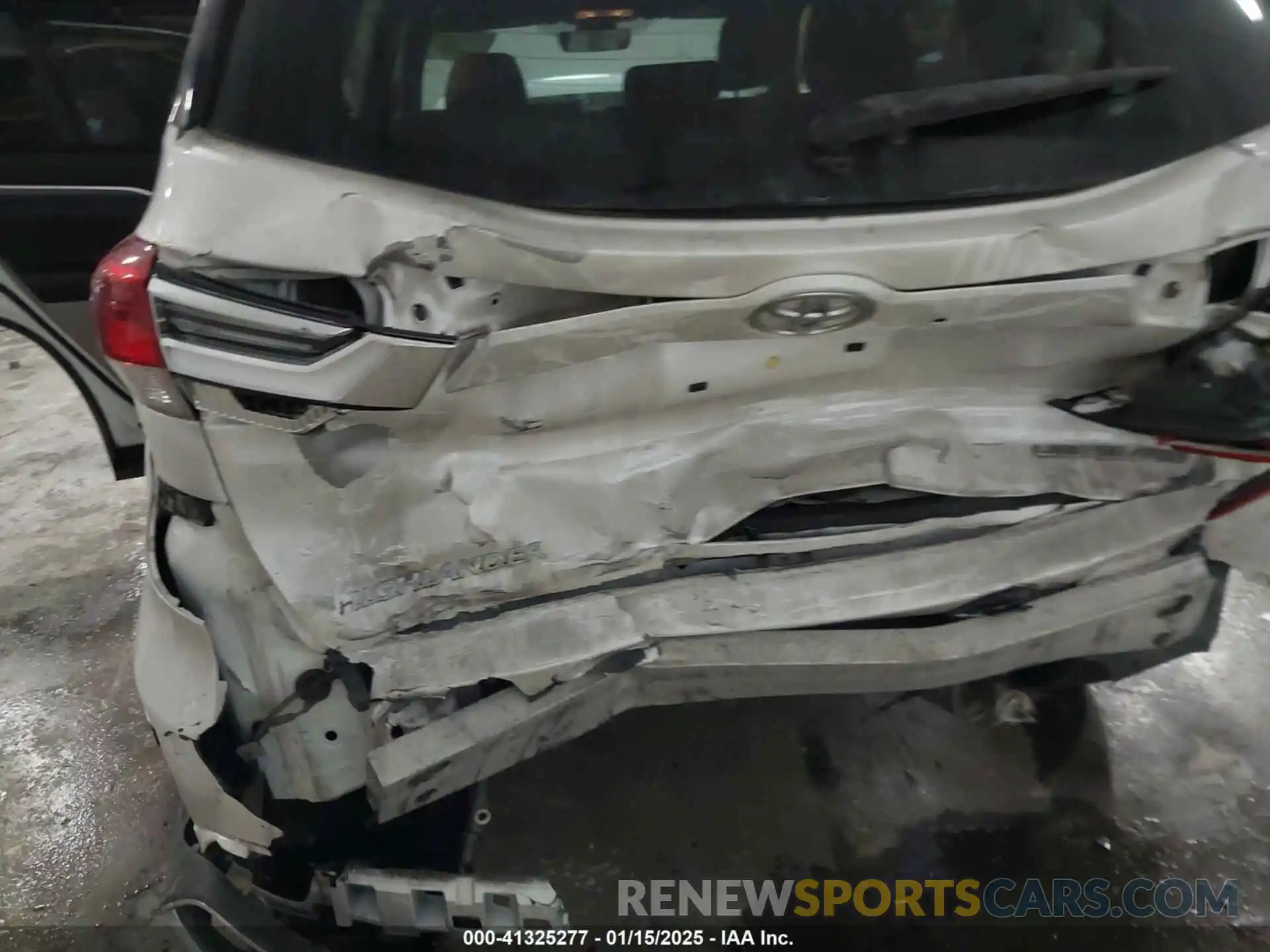 6 Photograph of a damaged car 5TDDZRFH2KS714611 TOYOTA HIGHLANDER 2019