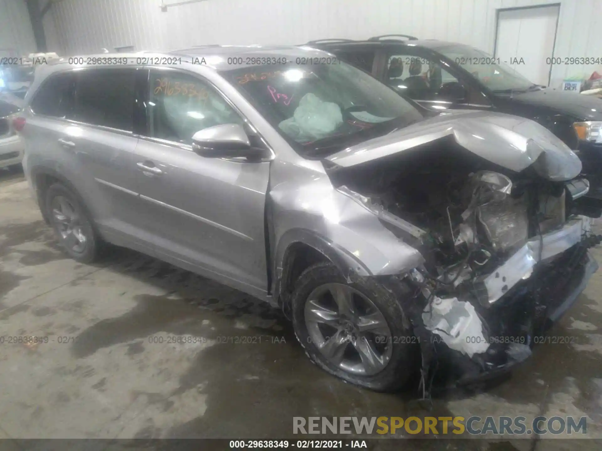 1 Photograph of a damaged car 5TDDZRFH2KS735037 TOYOTA HIGHLANDER 2019