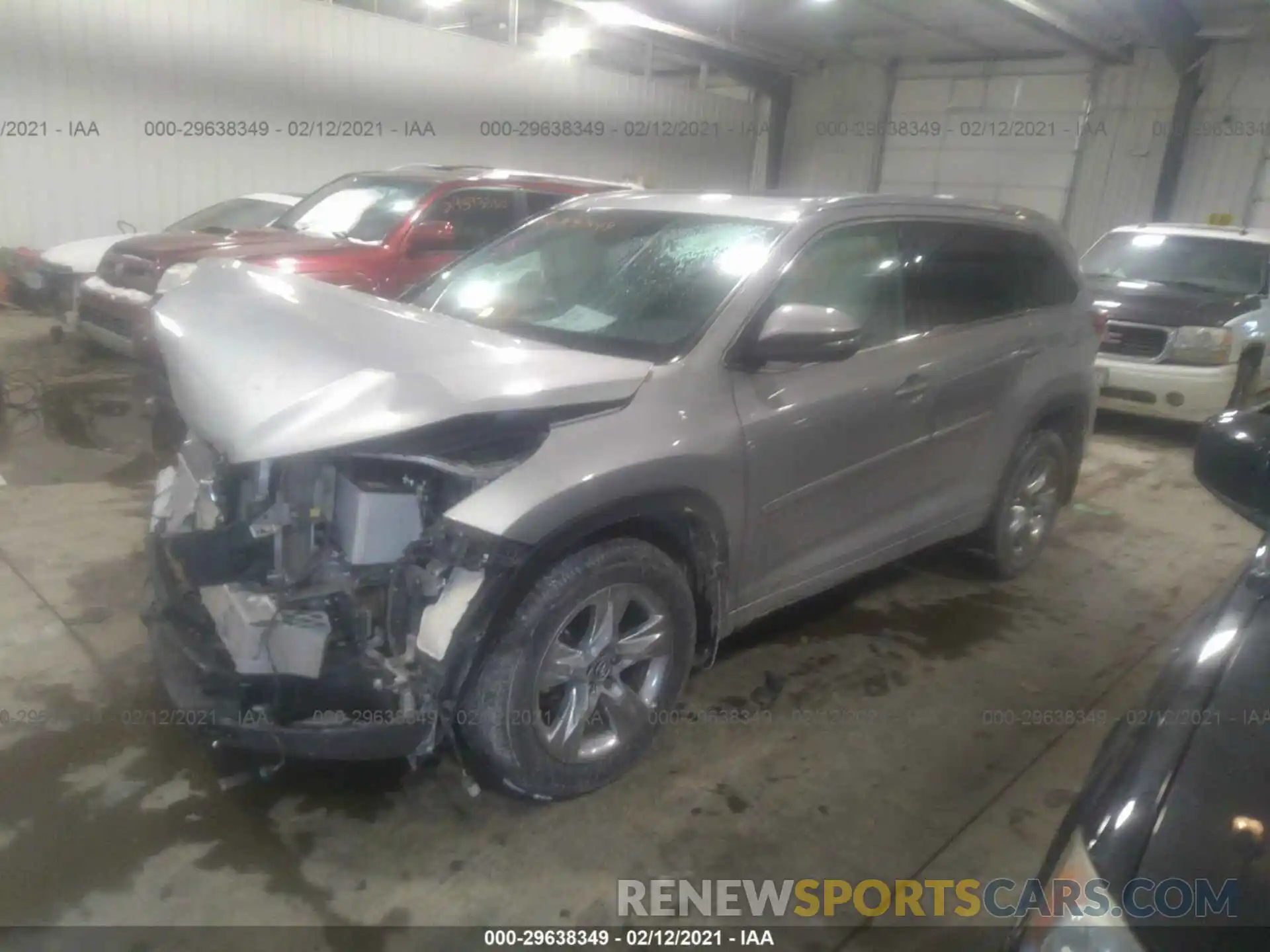 2 Photograph of a damaged car 5TDDZRFH2KS735037 TOYOTA HIGHLANDER 2019