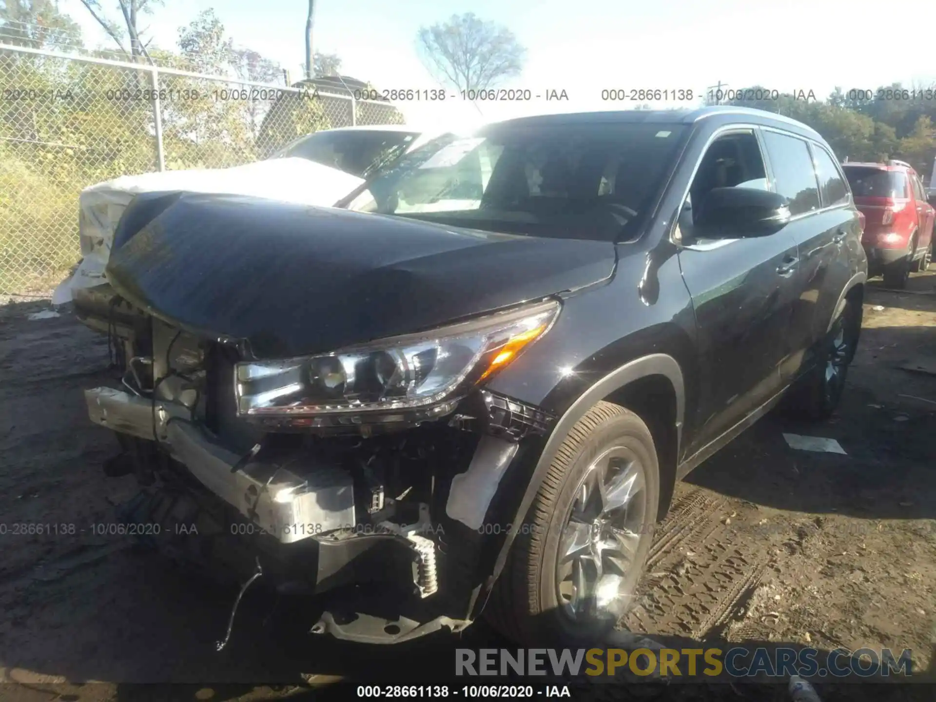 2 Photograph of a damaged car 5TDDZRFH2KS738858 TOYOTA HIGHLANDER 2019