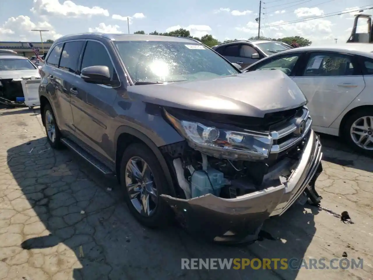 1 Photograph of a damaged car 5TDDZRFH2KS739931 TOYOTA HIGHLANDER 2019