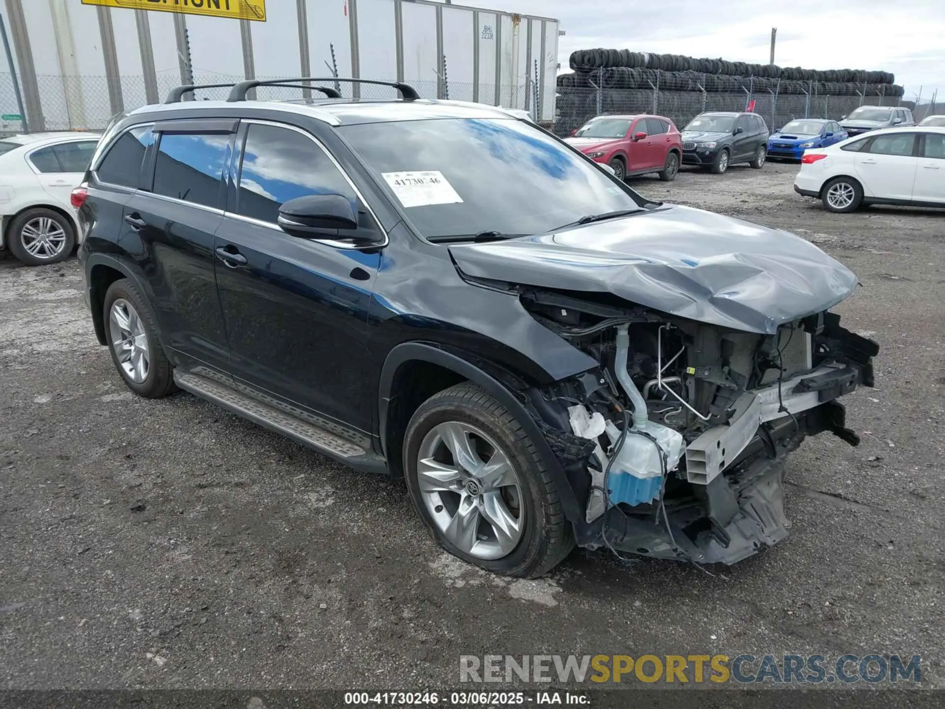 1 Photograph of a damaged car 5TDDZRFH2KS743252 TOYOTA HIGHLANDER 2019