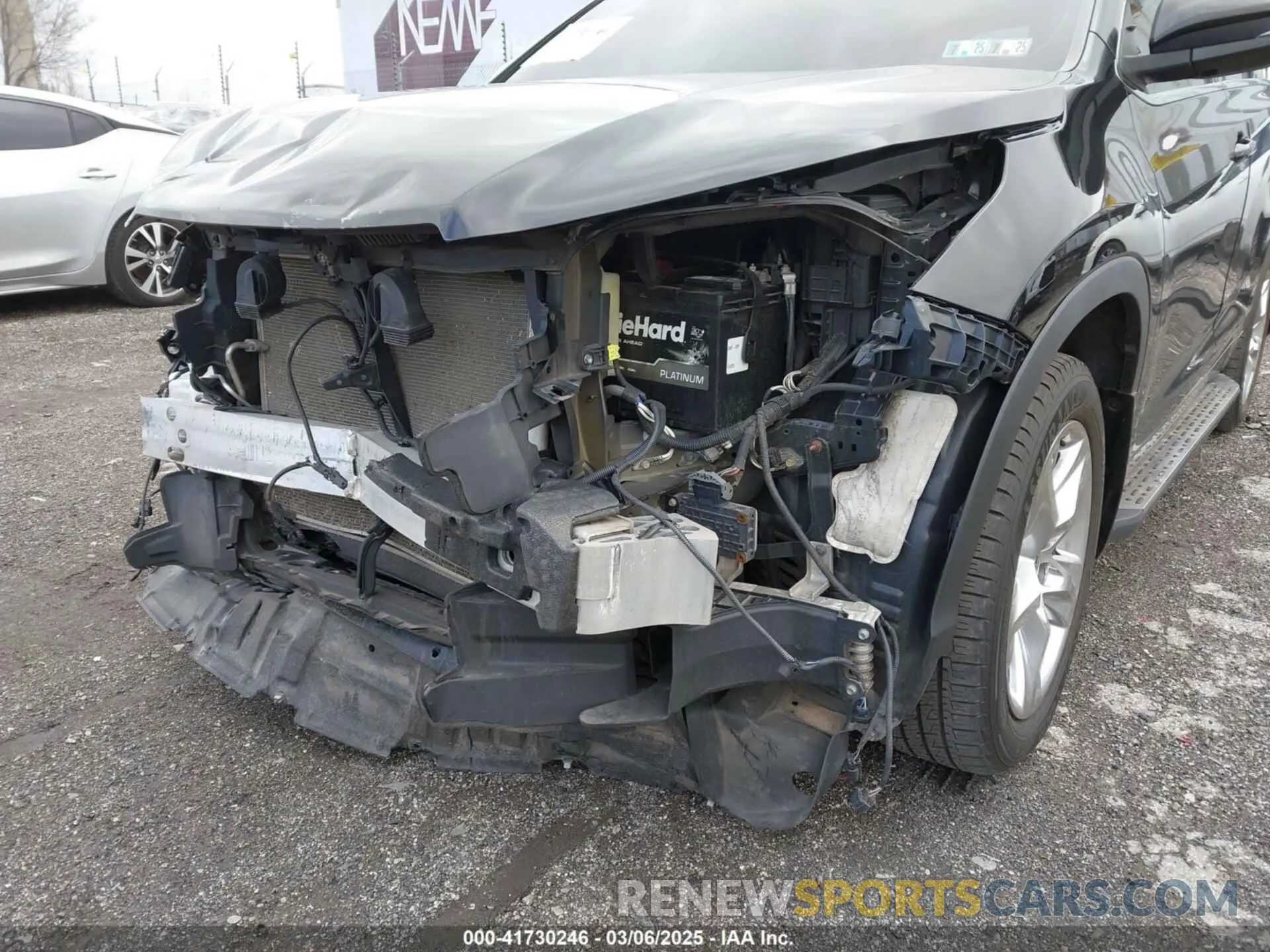6 Photograph of a damaged car 5TDDZRFH2KS743252 TOYOTA HIGHLANDER 2019