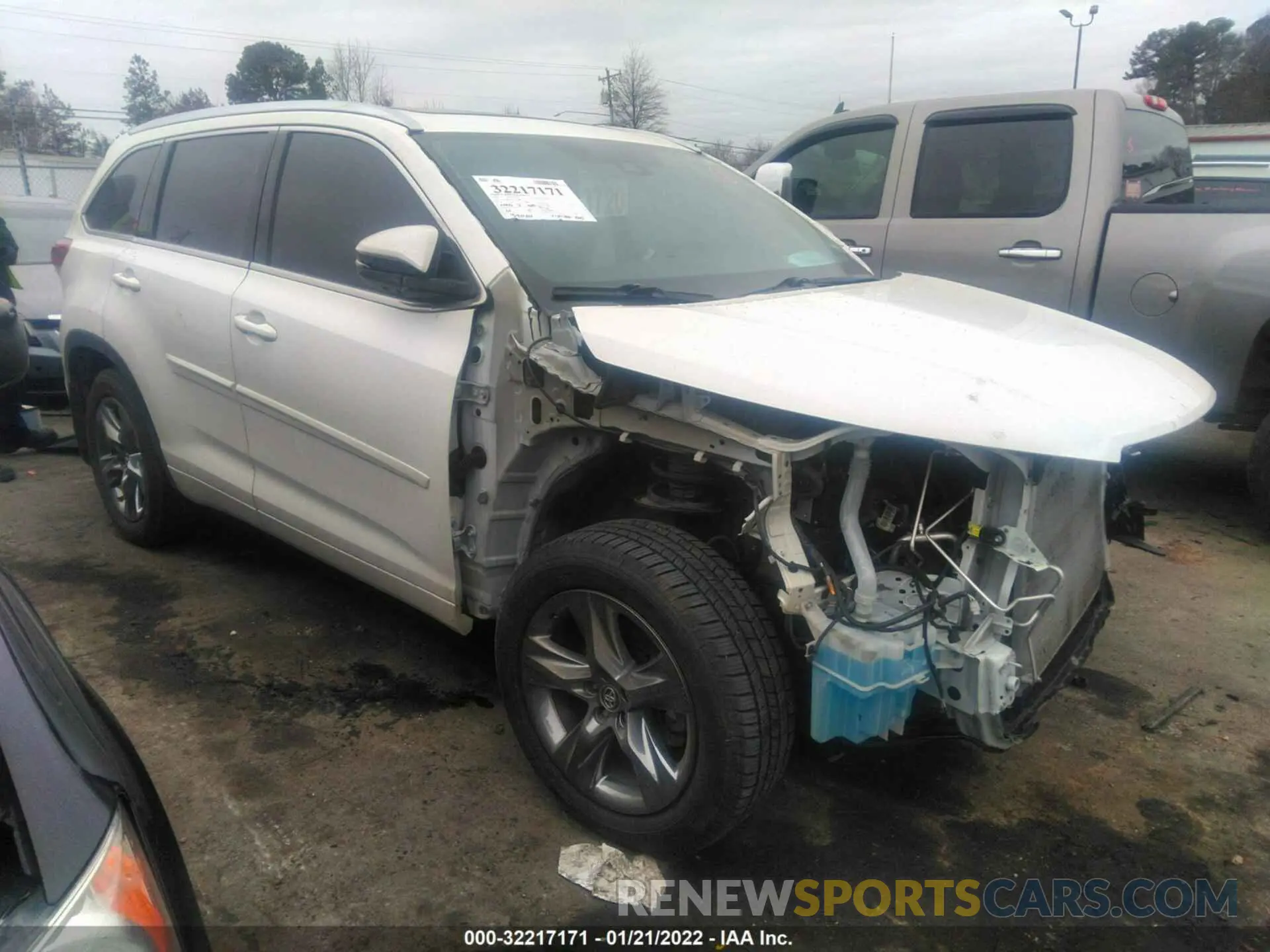 1 Photograph of a damaged car 5TDDZRFH2KS937943 TOYOTA HIGHLANDER 2019