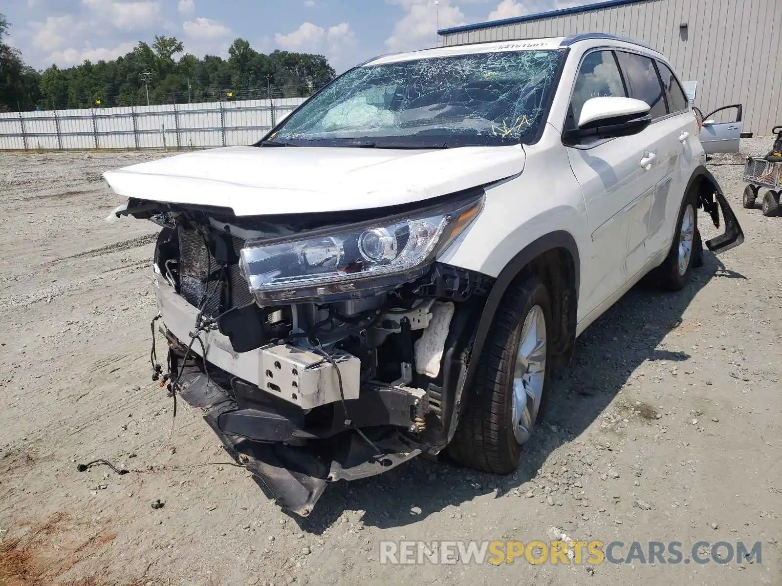 2 Photograph of a damaged car 5TDDZRFH2KS953298 TOYOTA HIGHLANDER 2019