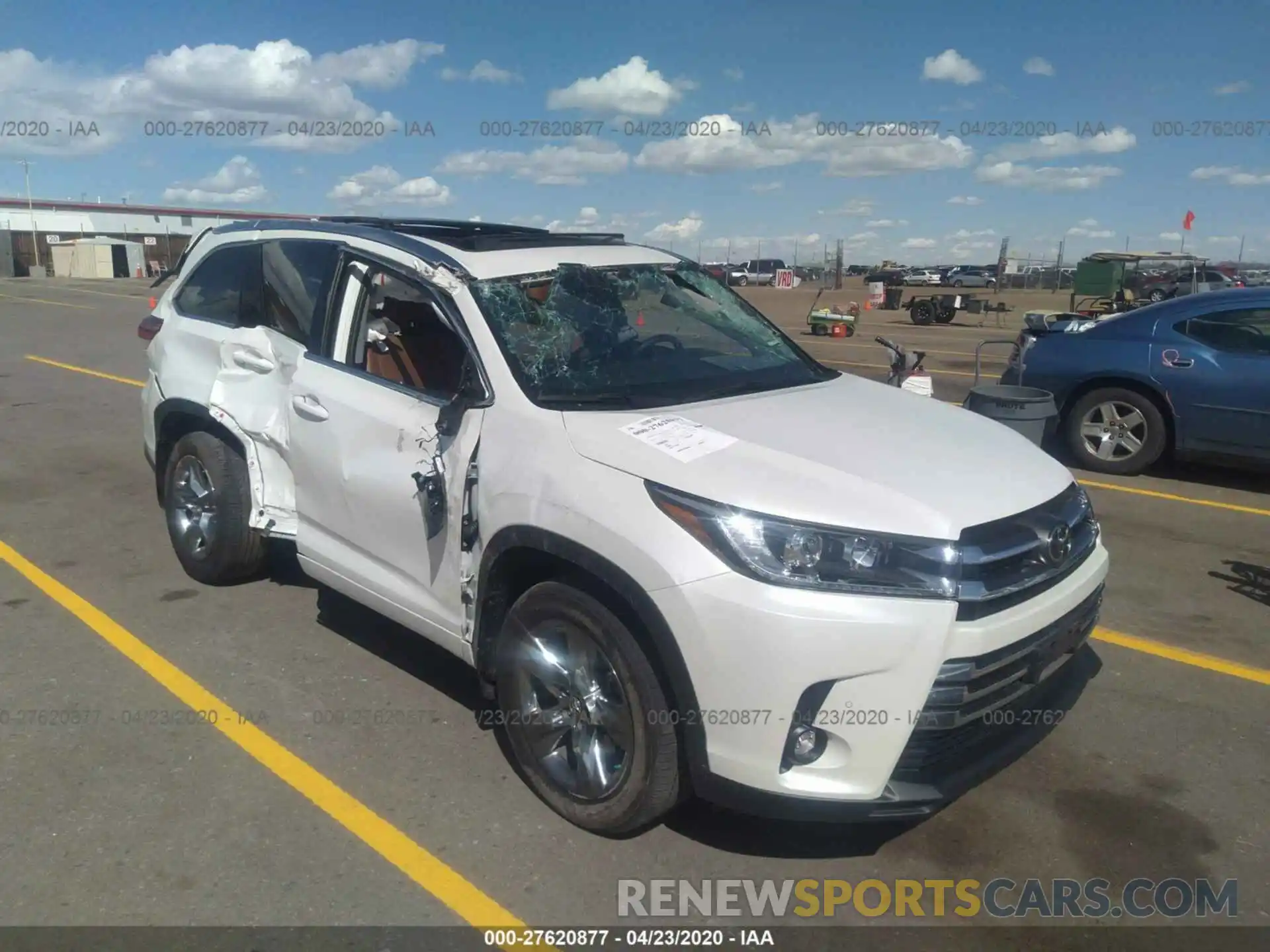 1 Photograph of a damaged car 5TDDZRFH3KS702421 TOYOTA HIGHLANDER 2019