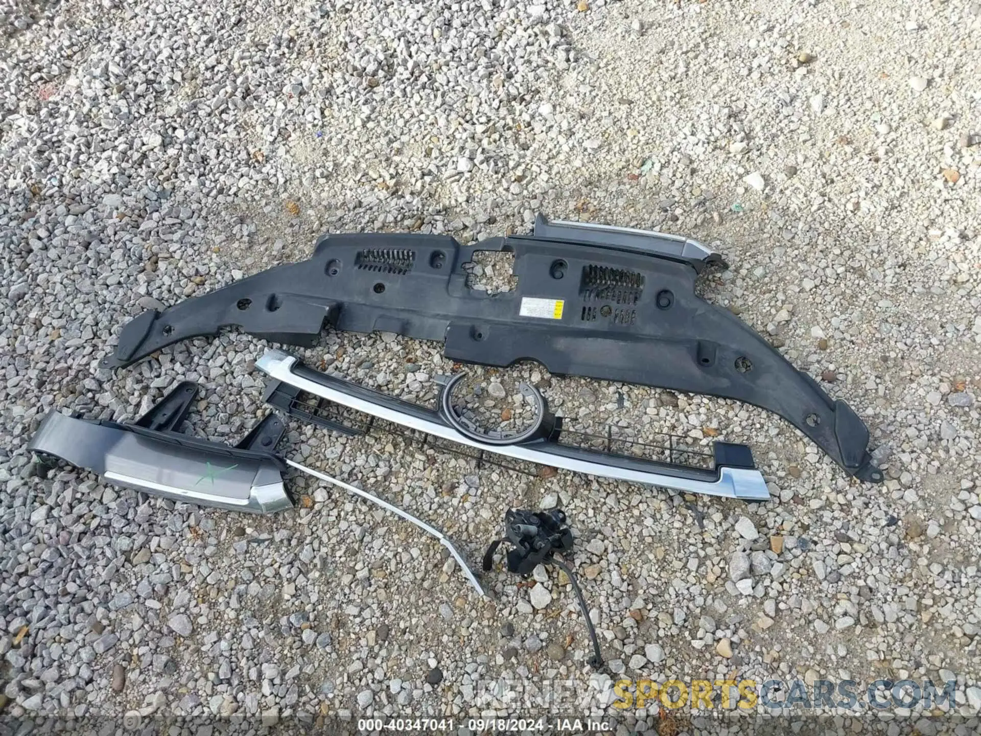 12 Photograph of a damaged car 5TDDZRFH3KS733149 TOYOTA HIGHLANDER 2019