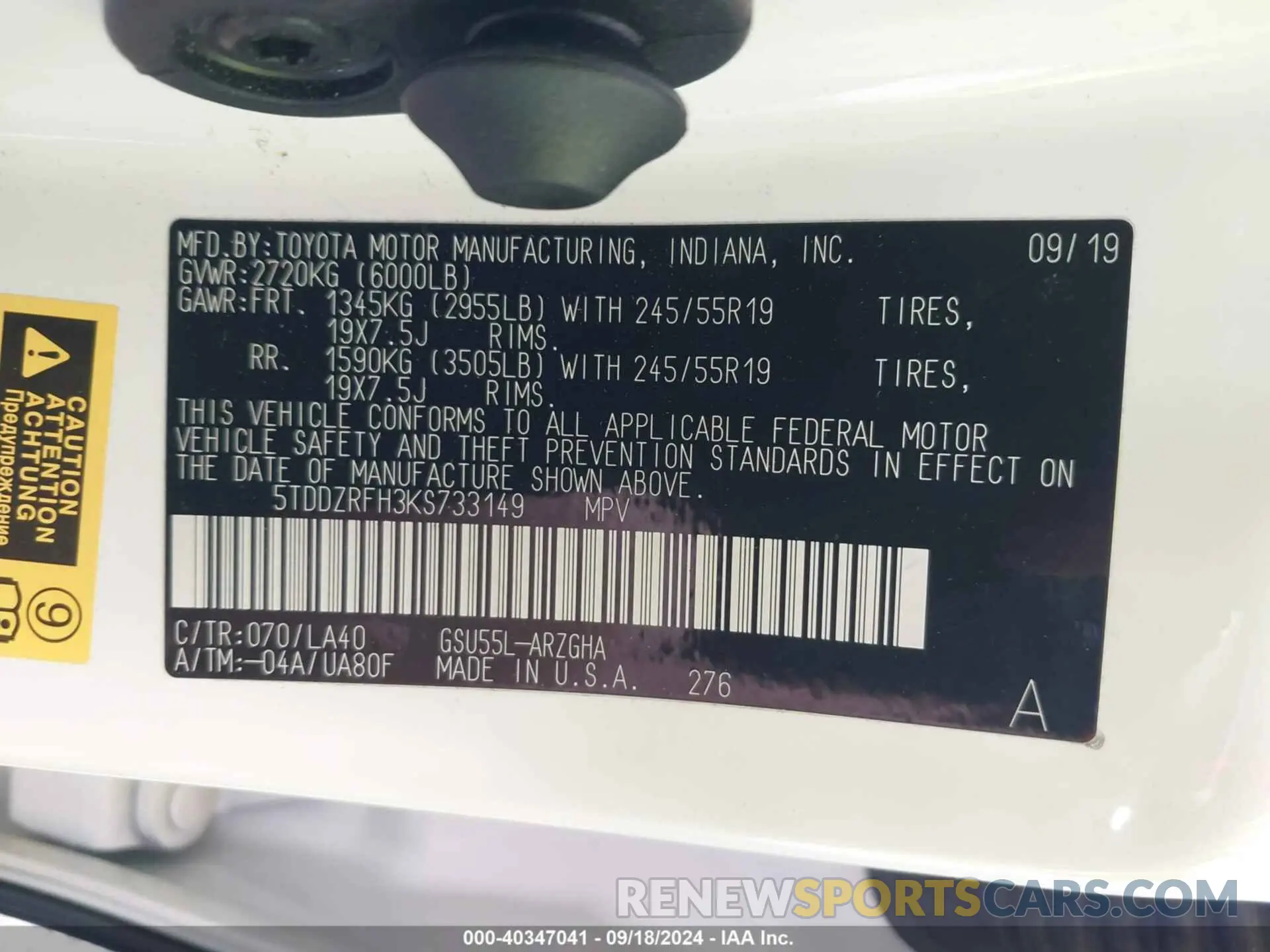 9 Photograph of a damaged car 5TDDZRFH3KS733149 TOYOTA HIGHLANDER 2019