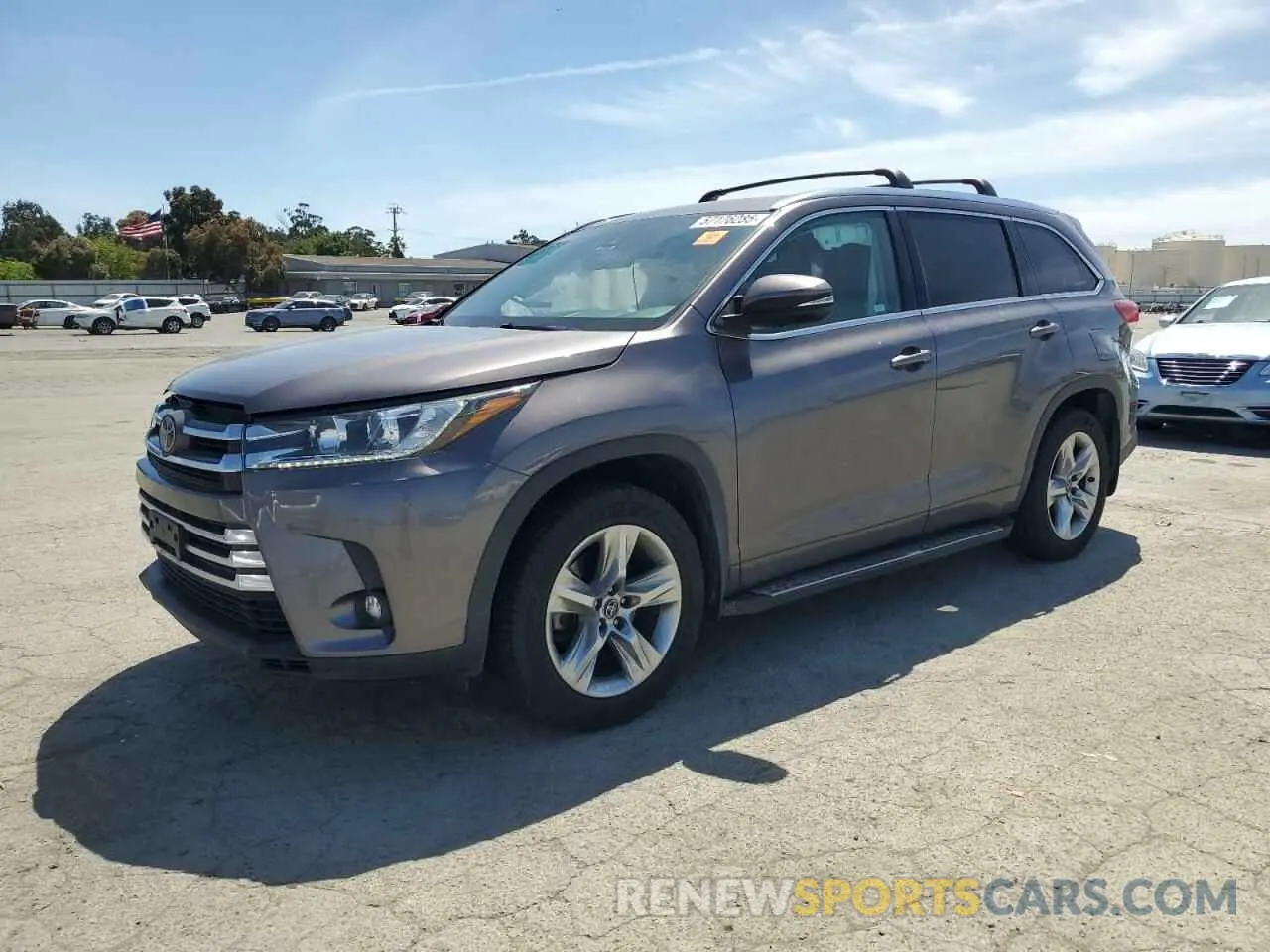 1 Photograph of a damaged car 5TDDZRFH3KS944285 TOYOTA HIGHLANDER 2019
