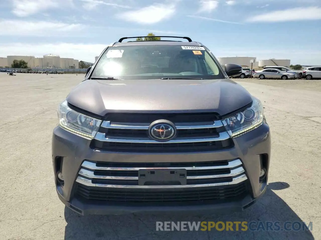 5 Photograph of a damaged car 5TDDZRFH3KS944285 TOYOTA HIGHLANDER 2019