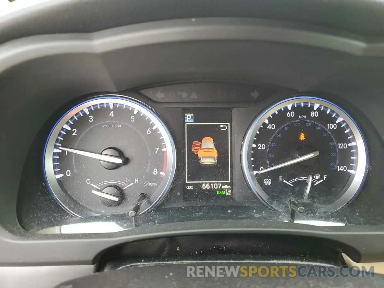 9 Photograph of a damaged car 5TDDZRFH3KS962561 TOYOTA HIGHLANDER 2019