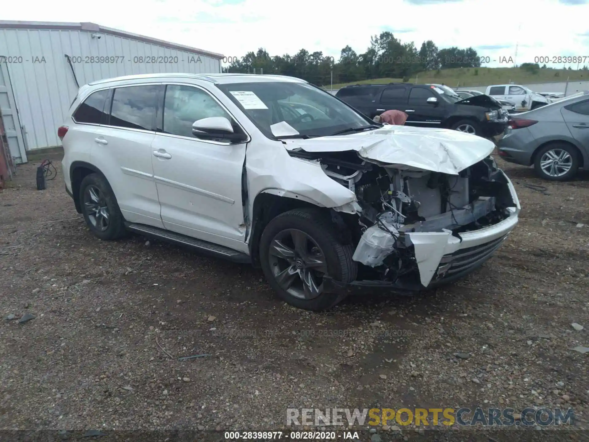 1 Photograph of a damaged car 5TDDZRFH3KS962656 TOYOTA HIGHLANDER 2019