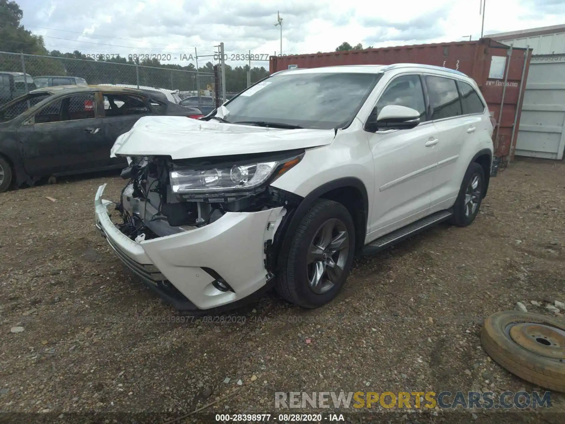 2 Photograph of a damaged car 5TDDZRFH3KS962656 TOYOTA HIGHLANDER 2019