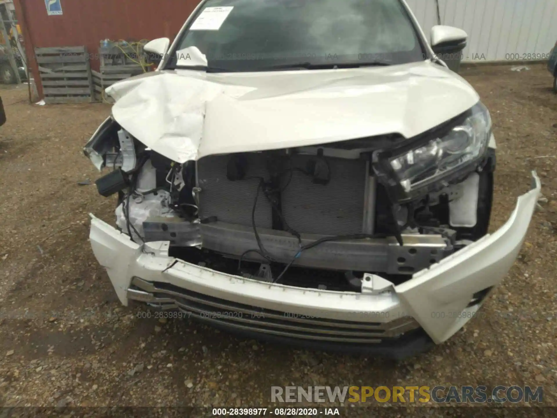 6 Photograph of a damaged car 5TDDZRFH3KS962656 TOYOTA HIGHLANDER 2019