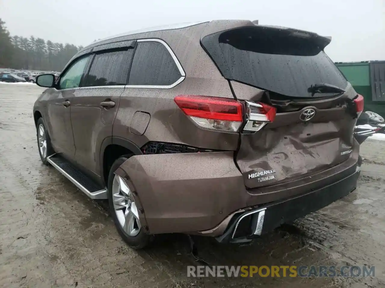 3 Photograph of a damaged car 5TDDZRFH3KS968313 TOYOTA HIGHLANDER 2019