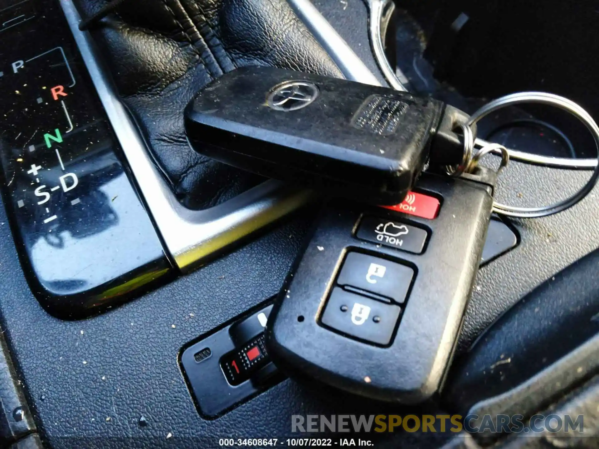 11 Photograph of a damaged car 5TDDZRFH3KS982910 TOYOTA HIGHLANDER 2019