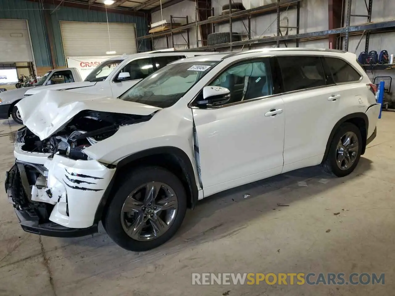 1 Photograph of a damaged car 5TDDZRFH4KS703223 TOYOTA HIGHLANDER 2019
